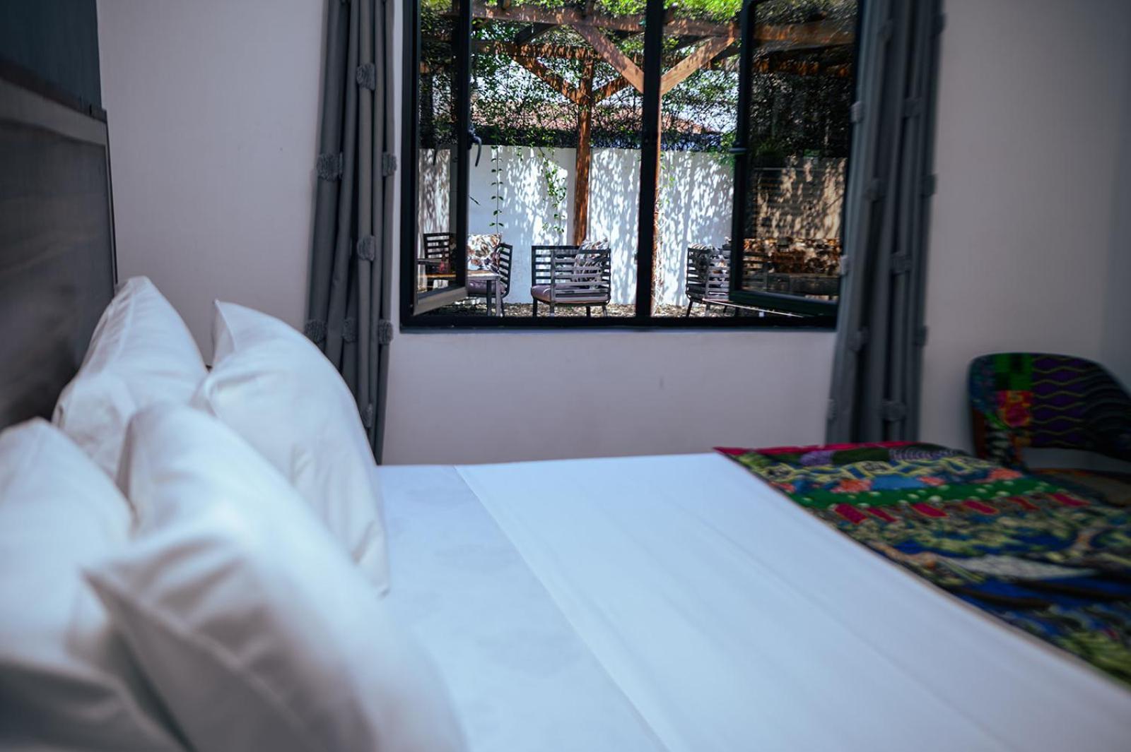 Ahome Guest House & Lounge Lomé Dış mekan fotoğraf